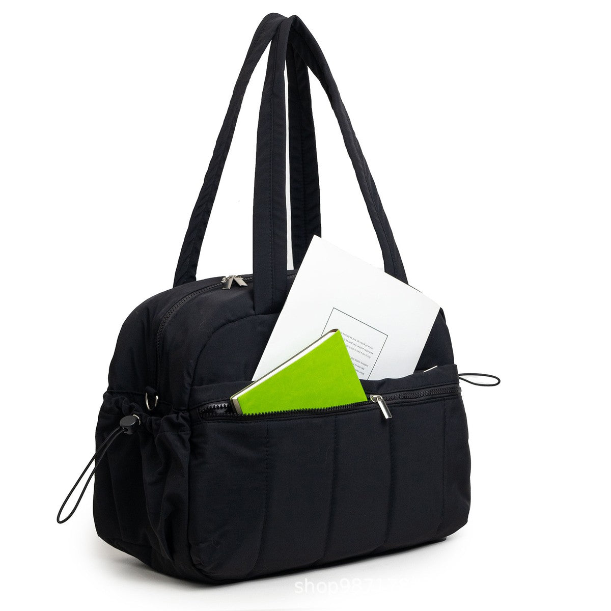 Sac à langer week-end noir avec sa poche avant zippée